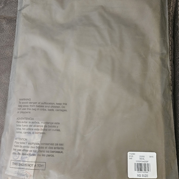 Oversized essentials mens xs. NWT seal color. - Picture 5 of 5